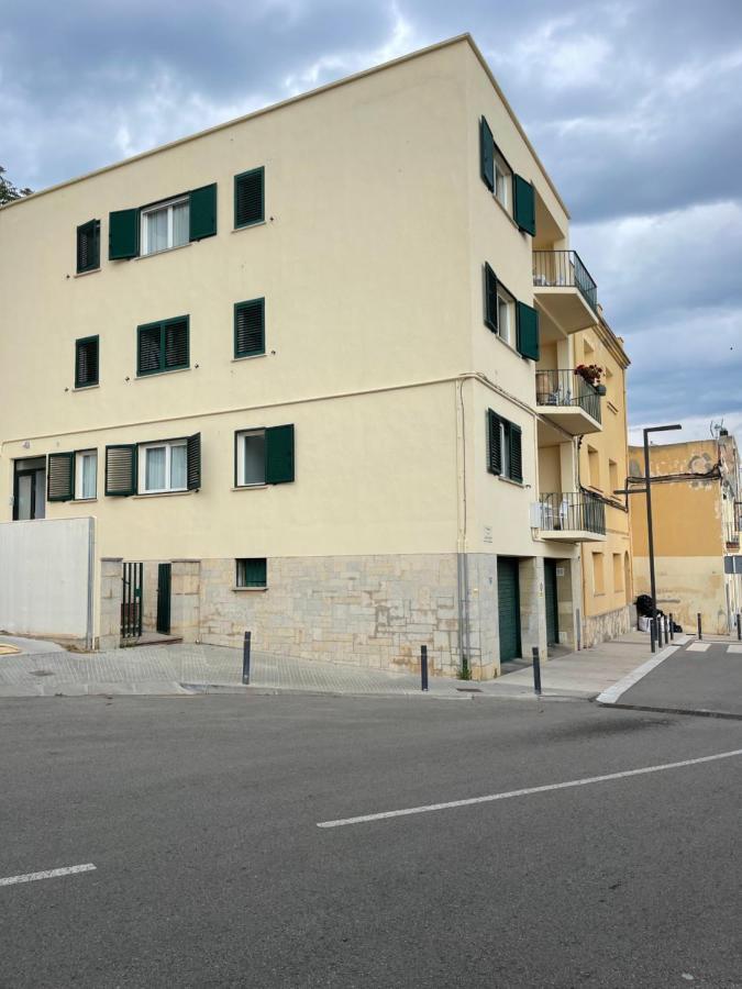 Aquamarine Sant Feliu En La Playa Con Patio Apartment Сан Фелиу де Гиксолс Екстериор снимка