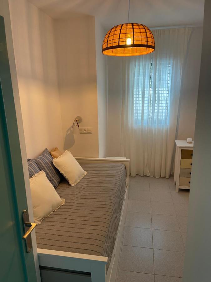 Aquamarine Sant Feliu En La Playa Con Patio Apartment Сан Фелиу де Гиксолс Екстериор снимка